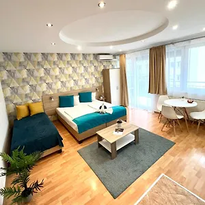  Appartement Star With Free Parking Hongarije